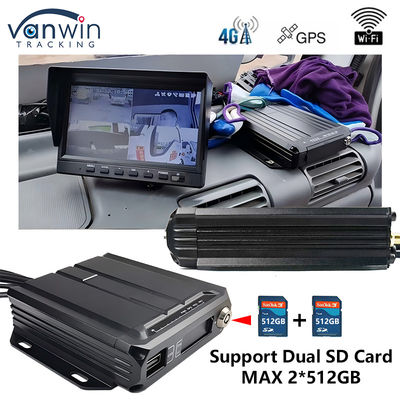 4CH دو کارت SD DVR تلفن همراه مینی سایز ماشین جعبه سیاه در وسیله نقلیه CCTV 4G GPS MDVR